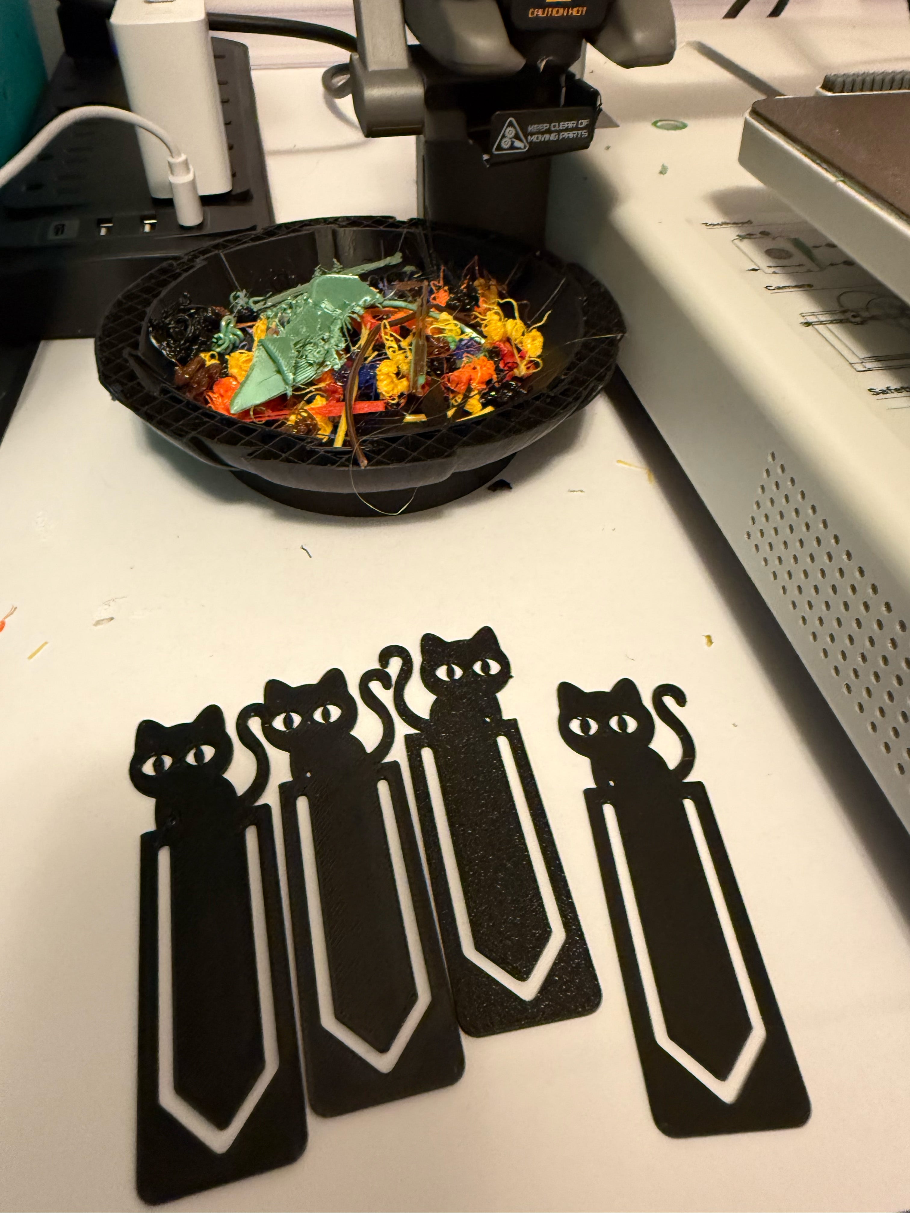 Halloween Bookmark Set of 7 — 3D Printed Spooky Page Clips (Pumpkin, Cat, Ghost, Bat, Skull, Frankenstein & Maple Leaf)